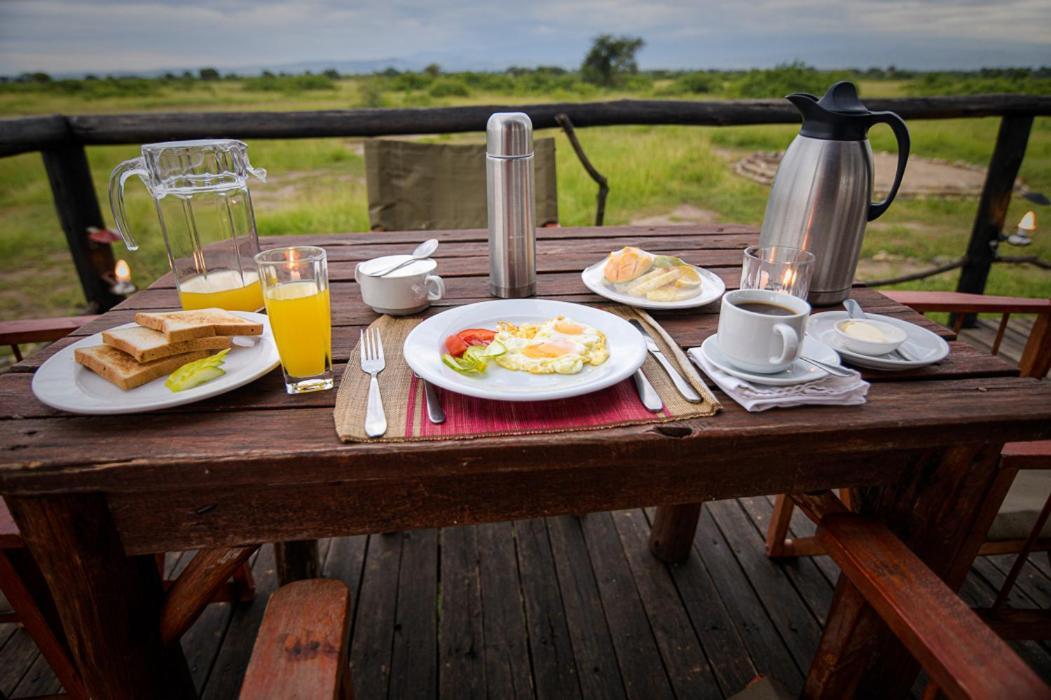 Hotel Kazinga Wilderness Safari Camp Kasese Exterior foto