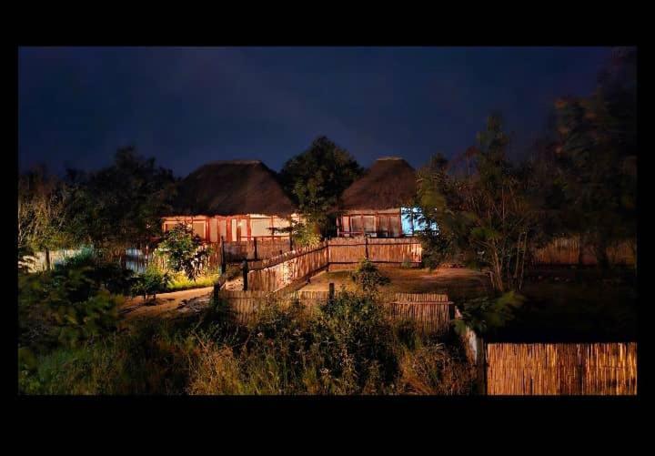 Hotel Kazinga Wilderness Safari Camp Kasese Exterior foto